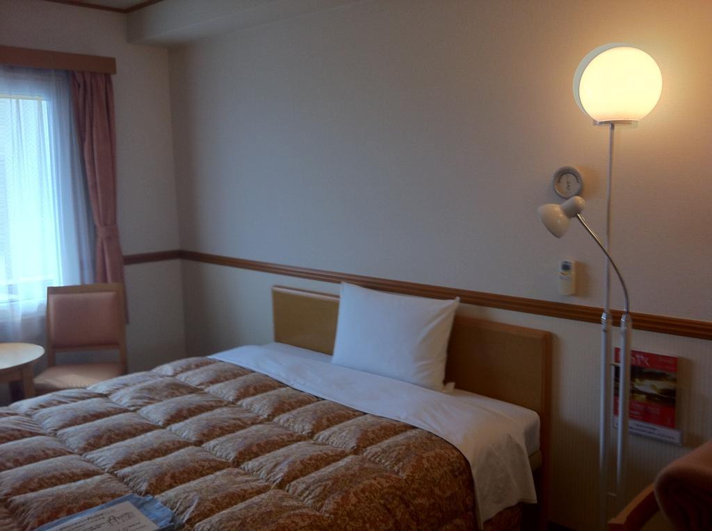 토요코 인 히가시-히로시마 사이조 에키마에 호텔 히가시히로시마 객실 사진
